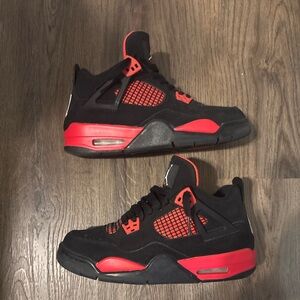 Jordan 4’s Red Thunder
